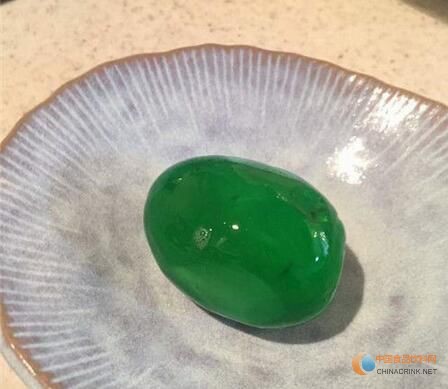 敢吃嗎？島國人竟用飲料煮出綠色雞蛋！